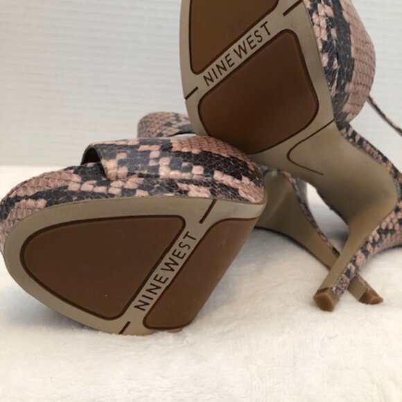 Nine West Pulman Platform Heels in Tan & Black Faux Snakeskin. No Signs of Wear. - Picture 4 of 6